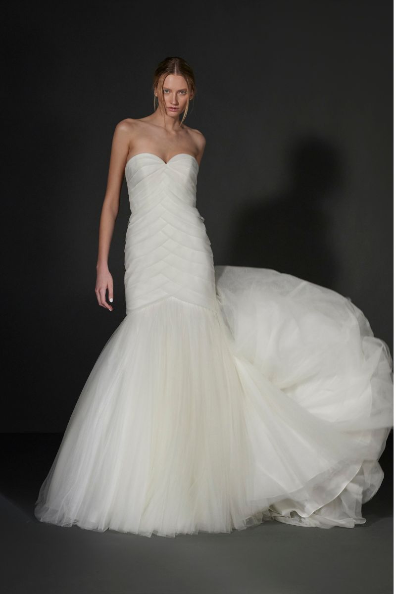 vera wang bride x pronovias 18