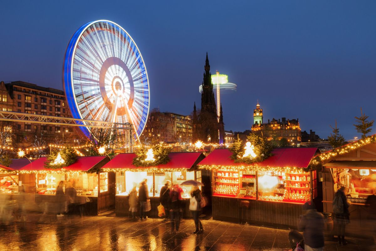 Mercatino natale Edimburgo Scozia