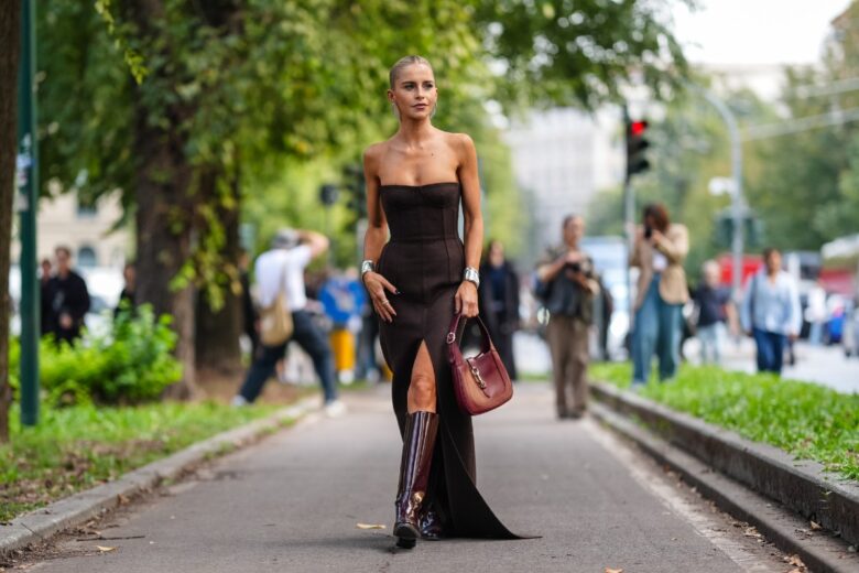 Strapless dress mania: gli abiti senza spalline conquistano anche la stagione fredda