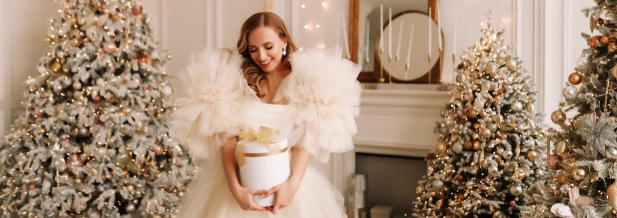 regali di natale beauty 2024 lusso donna cover desktop