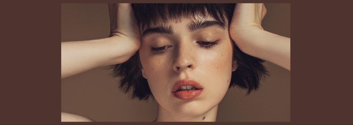 razor bob taglio capelli caschetto con rasoio imperfetto texturizzato cover desktop