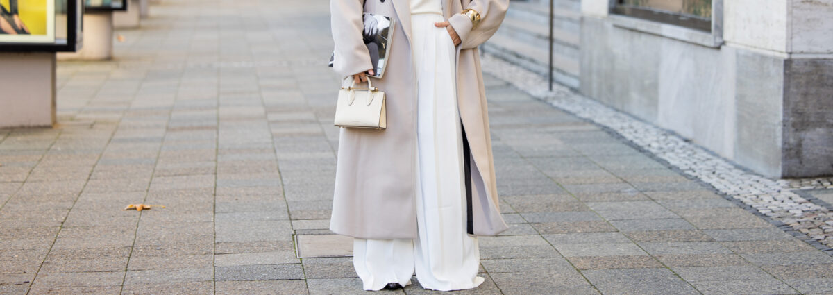 DESK_Pantaloni_bianchi