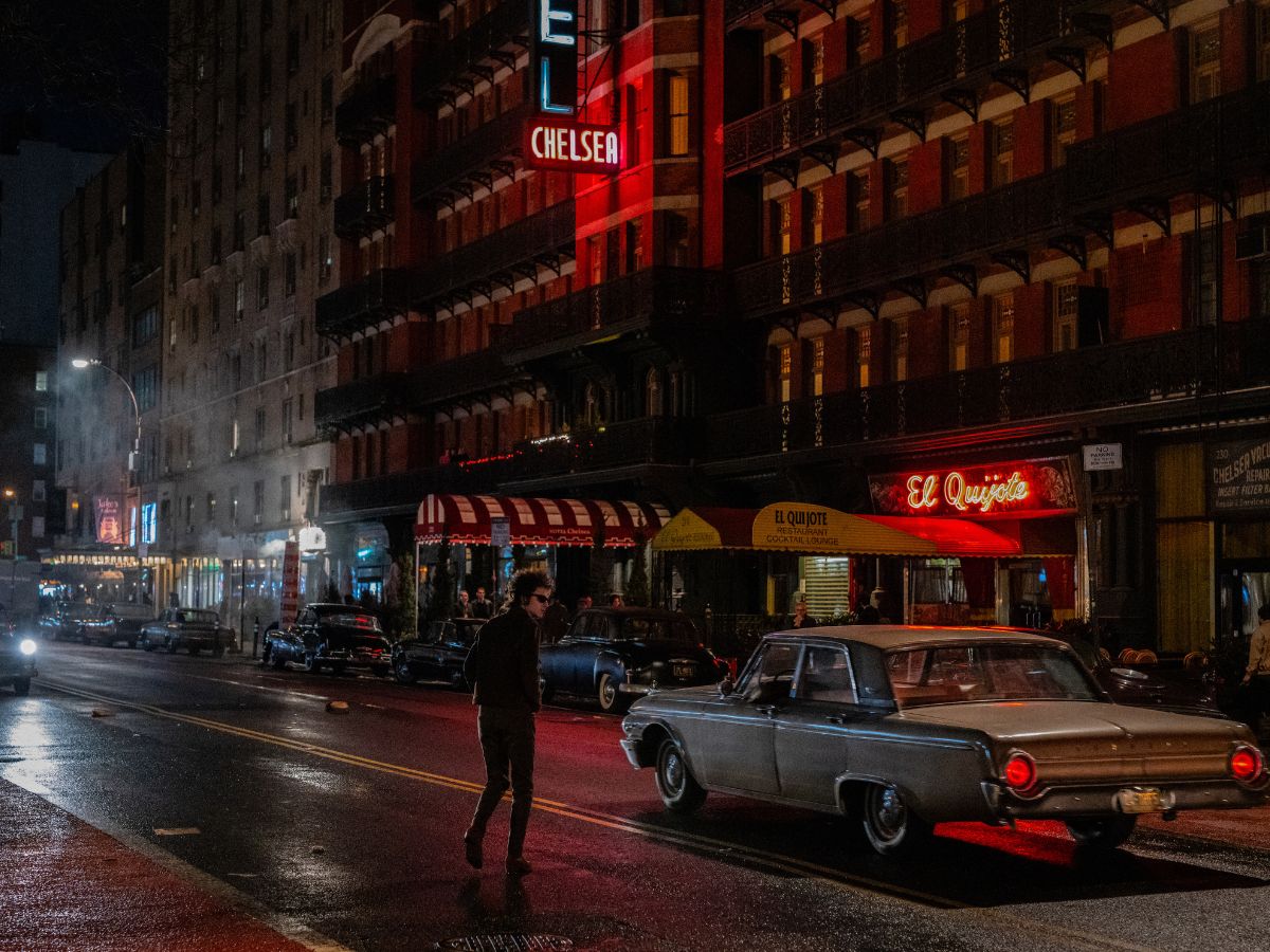 A Complete Unknown 5