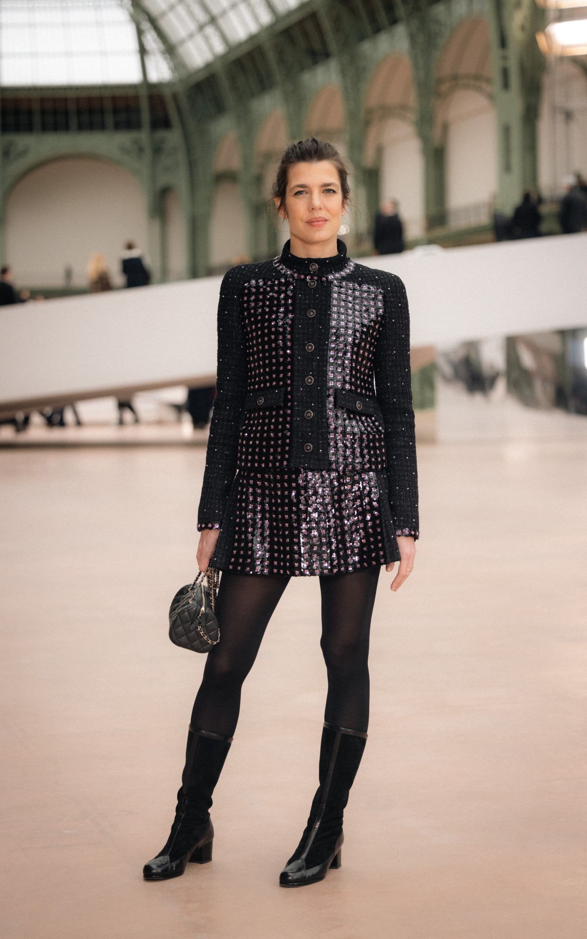 ok chanel_charlotte_casiraghi_chanel_hc-ss25_show_january_28th_1-1-HD