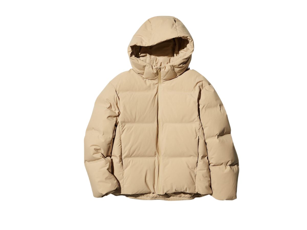 piumino senza cuciture con cappuccio 149,90 Uniqlo