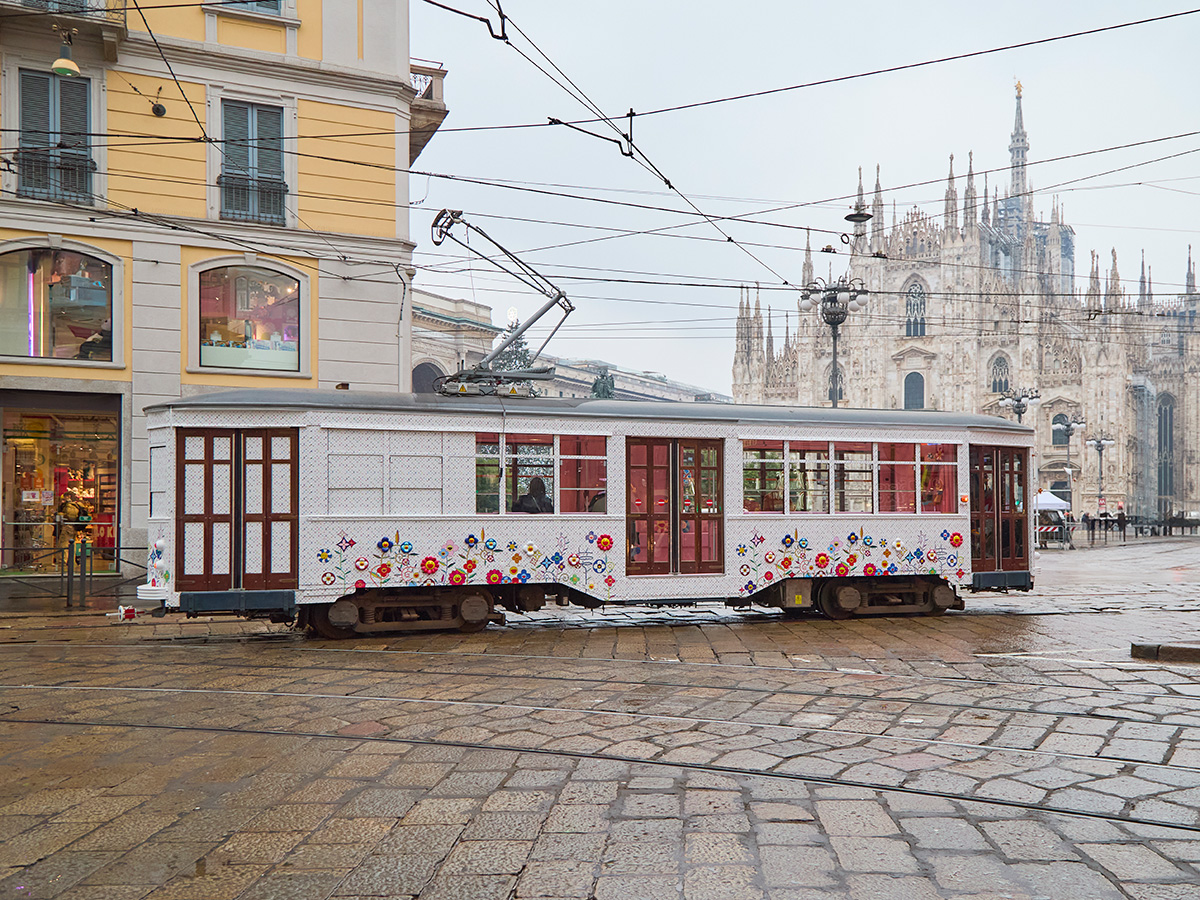 vuitton-tram-1