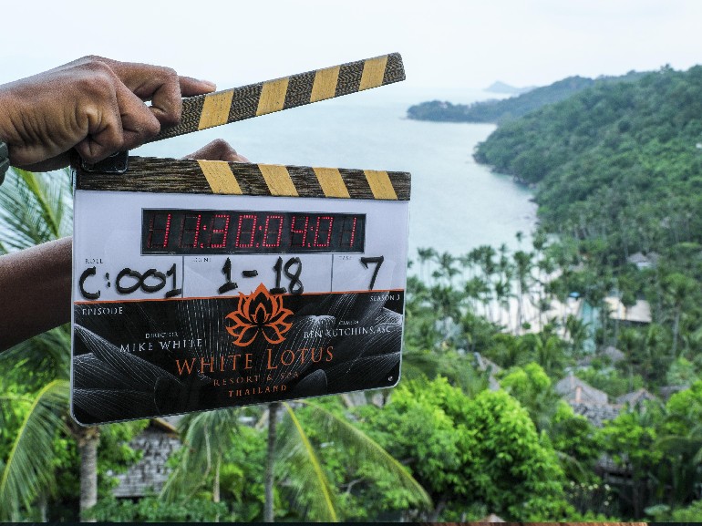 Cover The White Lotus 3 Mobile