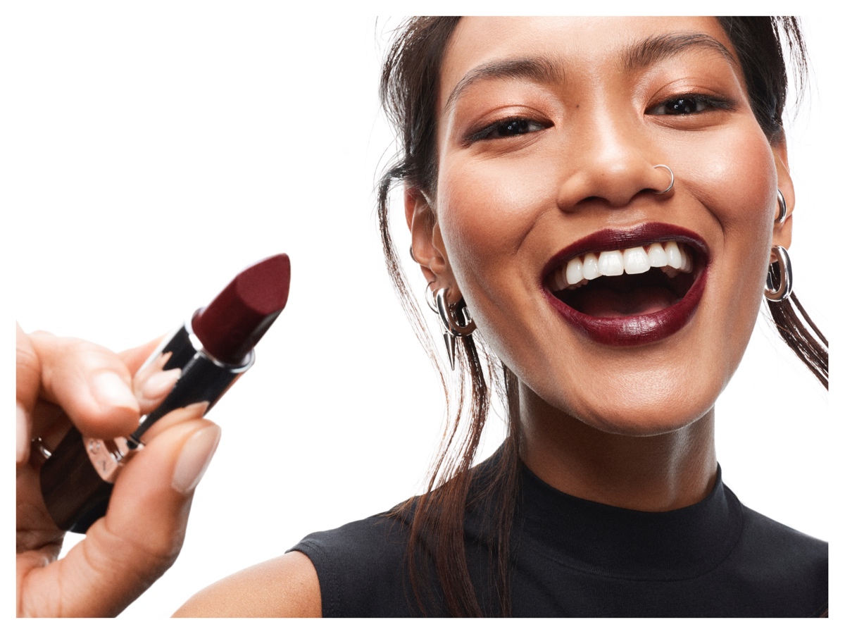 avon rossetti sostenibibilita empowering femminile donne grazia uk 05
