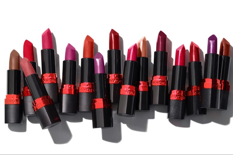 Avon per l’empowering femminile: qualità, scienza e sostenibilità… un rossetto alla volta