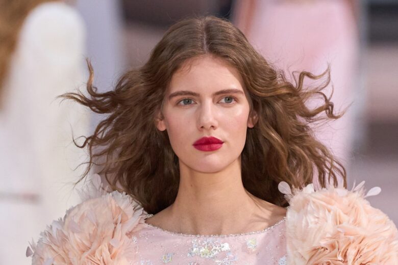 Come scegliere il colore dei capelli perfetto per voi: la mini-guida
