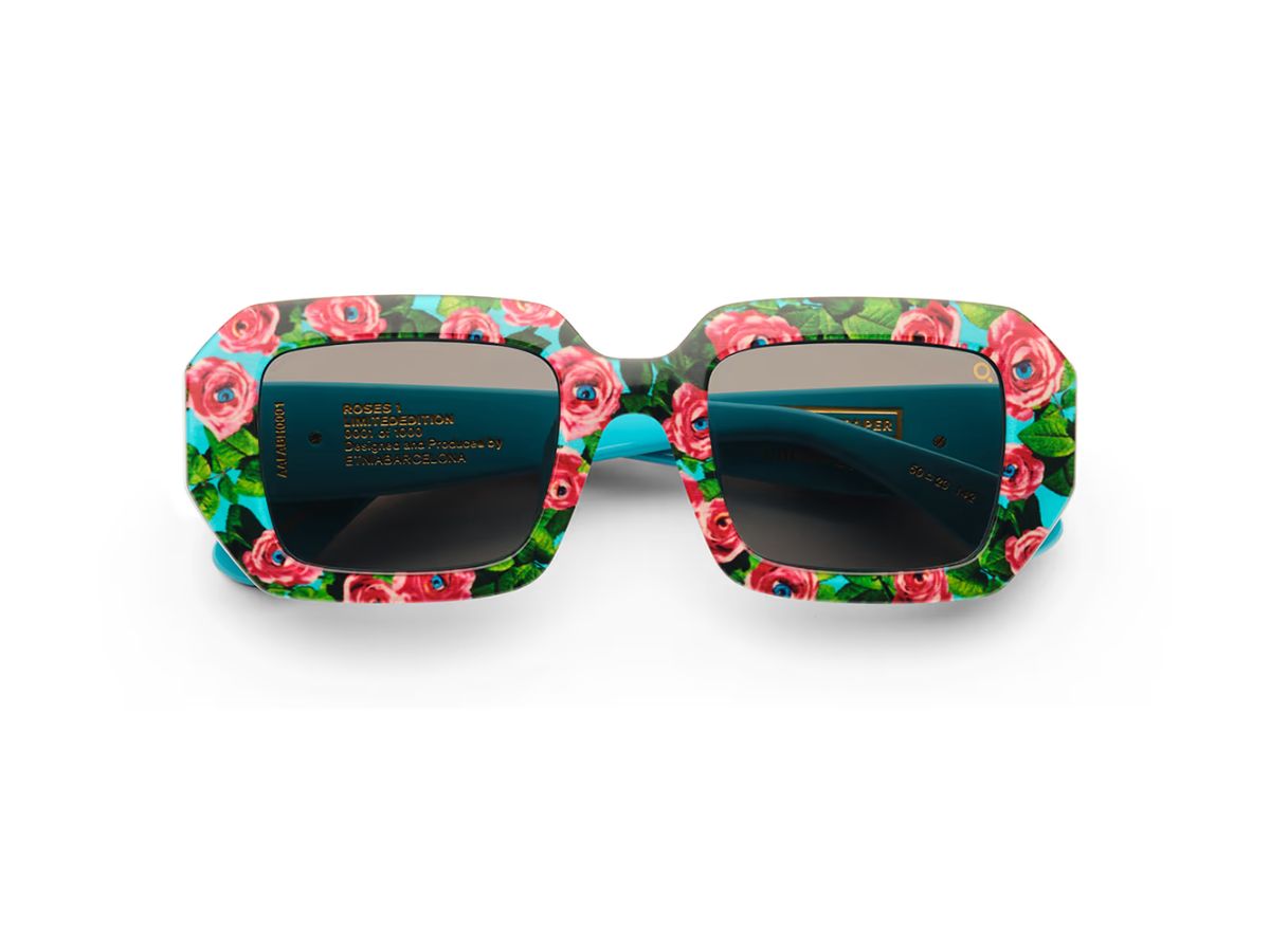 modello roses TOILETPAPER X ETNIA BARCELONA