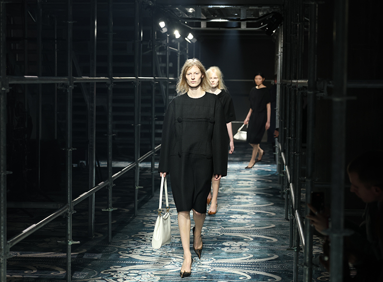 prada-sfilata-fw-25-26-milano-fashion-week