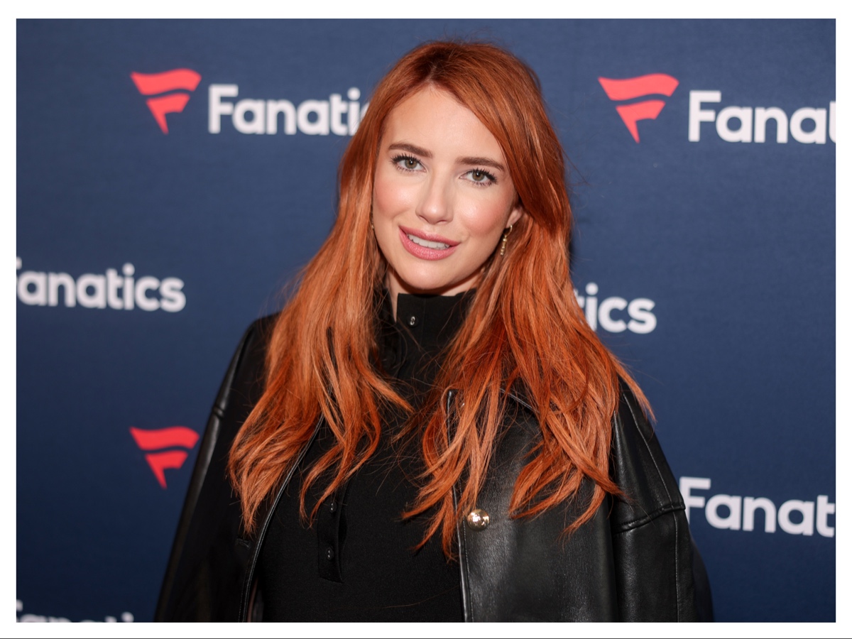 tendenza capelli rossi red sunset emma roberts 01