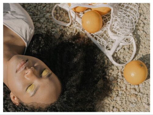 Весеннее лето 2025 г. Тенденции макияжа покрытие 01