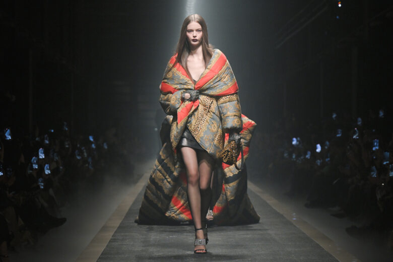 Versace: 5 cose della sfilata Autunno-Inverno 2025-2026 da ricordare