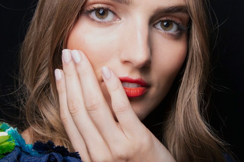 Unghie nude primavera 2025: questo sono i nail look più eleganti di sempre