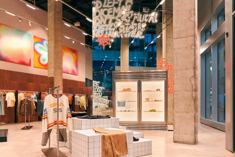 STWD, il marchio di streetwear di Pull&Bear, sbarca a Milano con il suo primo negozio pop-up