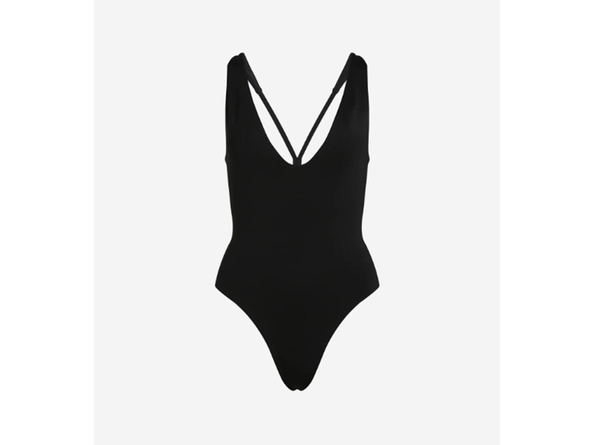 CALVIN-KLEIN-JEANS-disponibile-da-Cisalfa-Sport_-S4143151-(1)