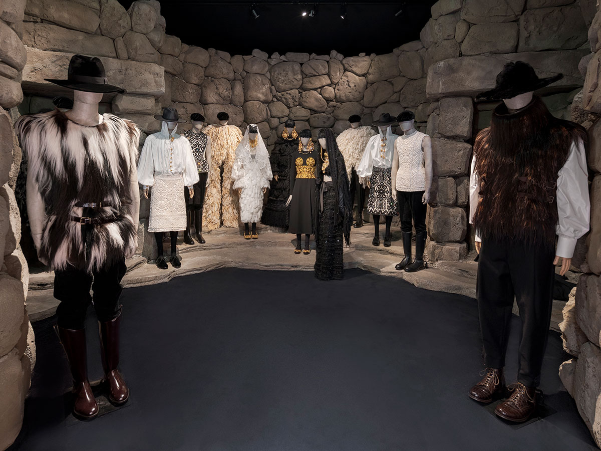 DAL_CUORE_ALLE_MANI_EXHIBITION_ROMA-2025_THE-ART-OF-SARDINIA_PH-DSL_STUDIO_DSC1413