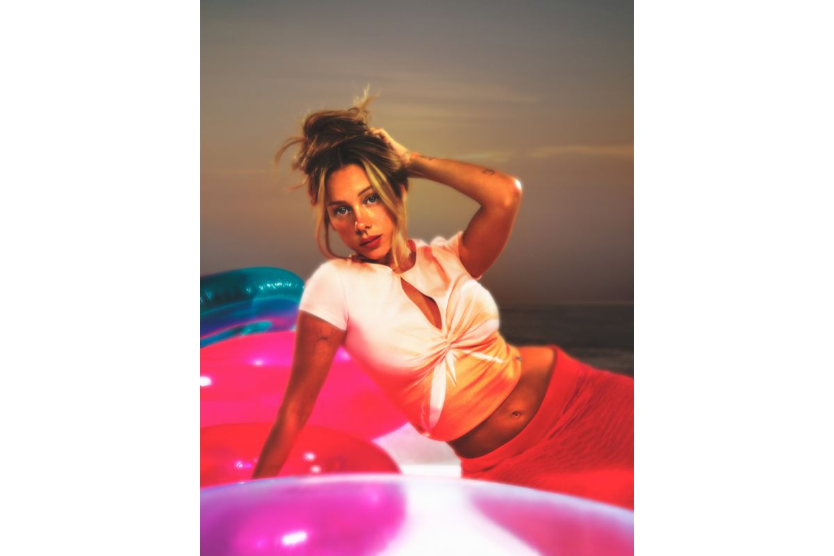 Ester Esposito x Disegual (6)