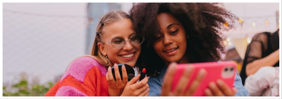 beauty hacks fantastici che abbiamo imparato online trucchetti make up capelli skincare cover desktop