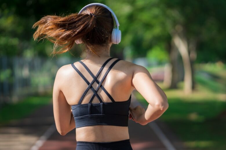 Dite addio alla palestra: la camminata a intervalli regolari è l’esercizio migliore per dimagrire