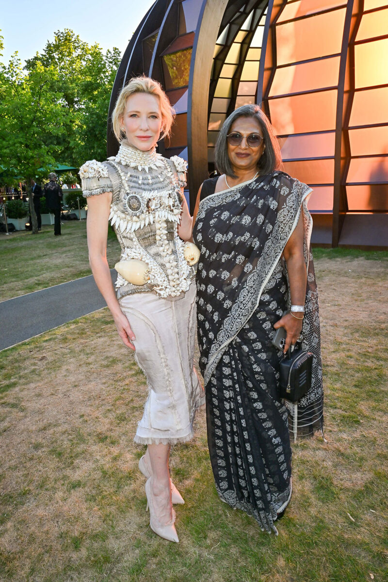 Cate-Blanchett-and-Marina-Tabassum_347