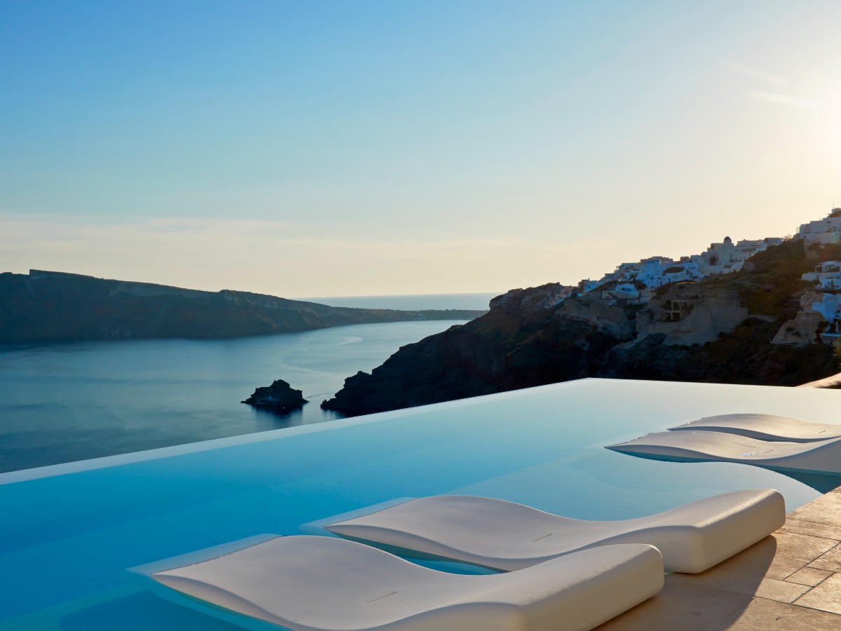 canaves oia santorini piscina
