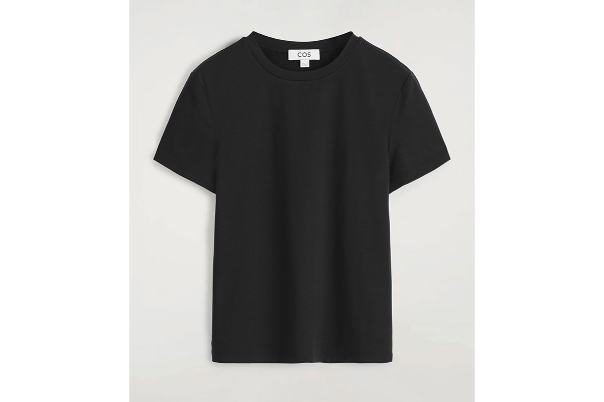 t-shirt-nera-cos