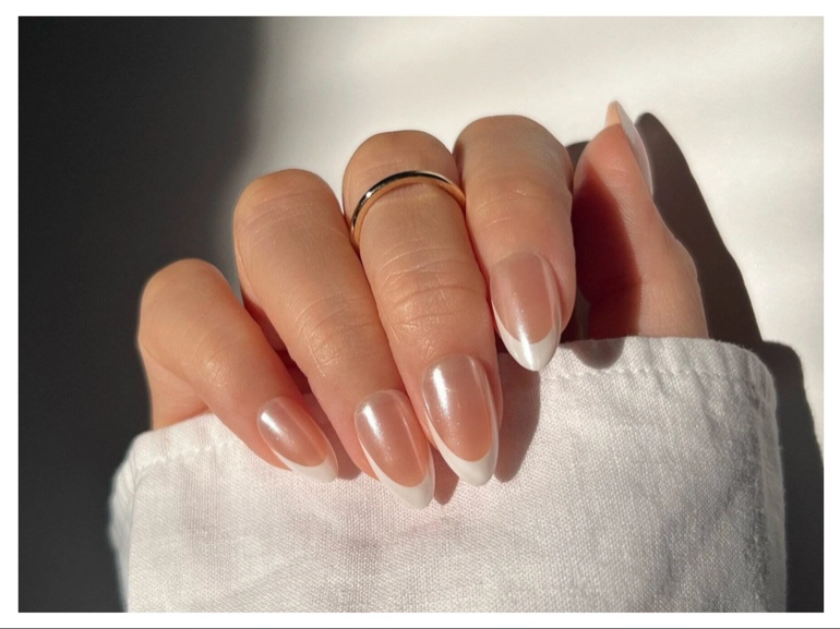 unghie nude estive nail art per le vacanze bellissime cover mobile