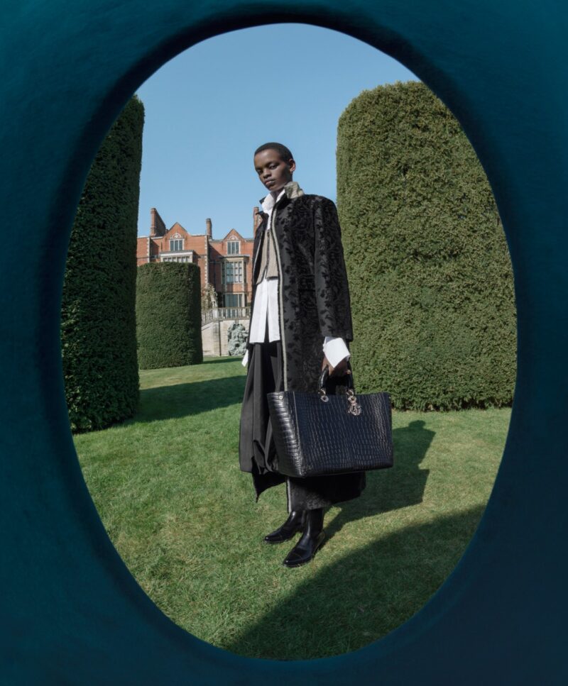 DIOR WOMEN WINTER 25 CAMPAIGN © TIM WALKER_11