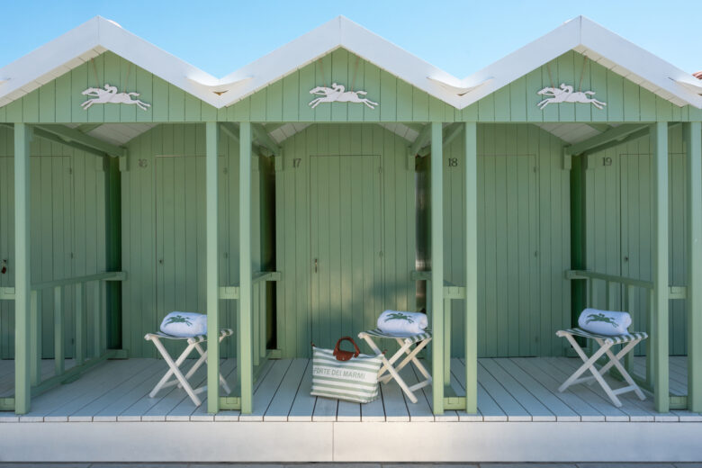 Longchamp Beach Club, la destinazione dell’estate è Forte dei Marmi