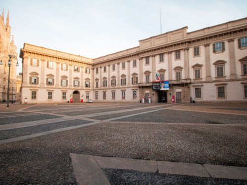 Королевский дворец Милан