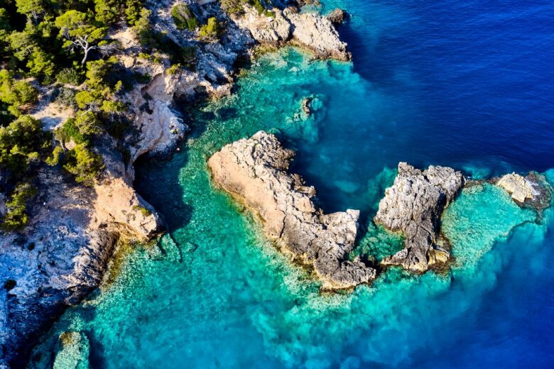 Dai sentieri panoramici alle aree protette: viaggio tra le meraviglie degli arcipelaghi italiani