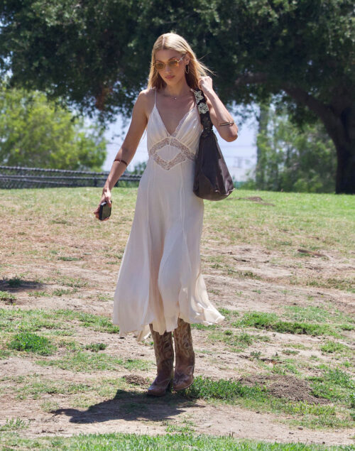 Белла-Хадид