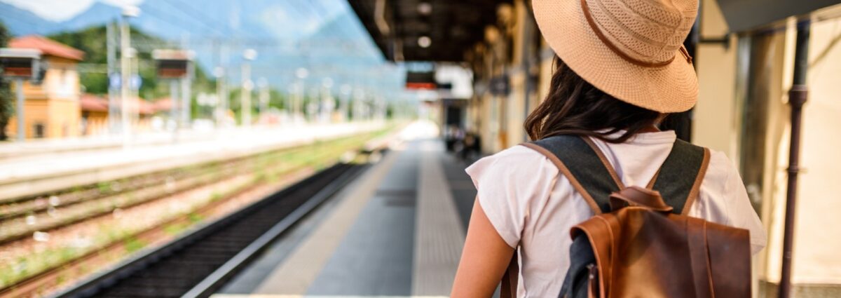 viaggiare vacanza treno hero