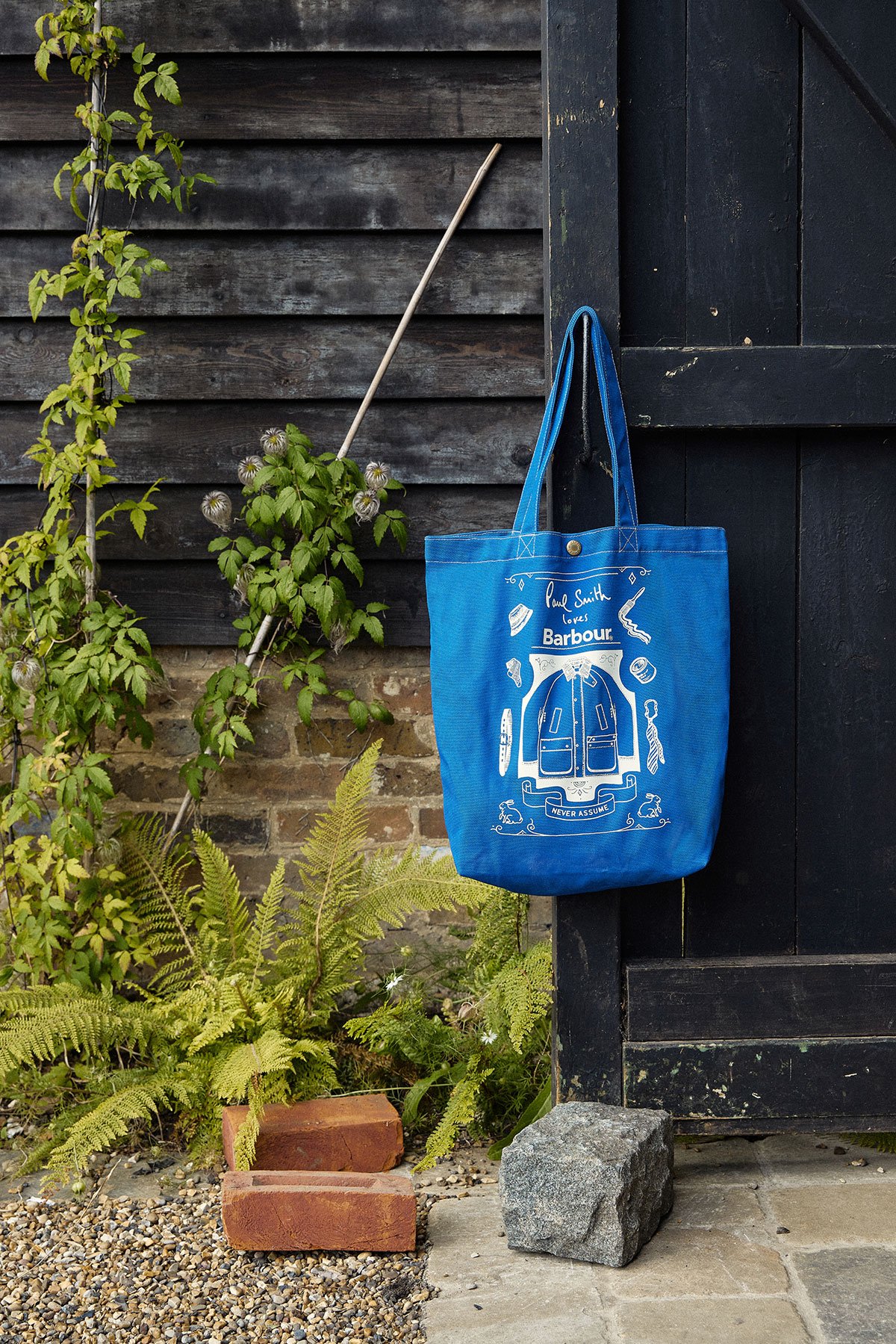 AW25-Barbour-X-Paul-Smith—BEST-IN-SHOW-TOTE-BAG-UBA0760BL11