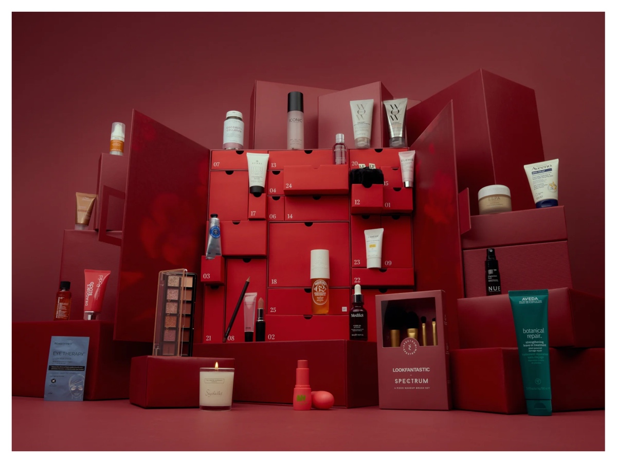 Calendari dell Avvento Beauty 2025 migliori make-up skincare profumi da non perdere lookfantastic