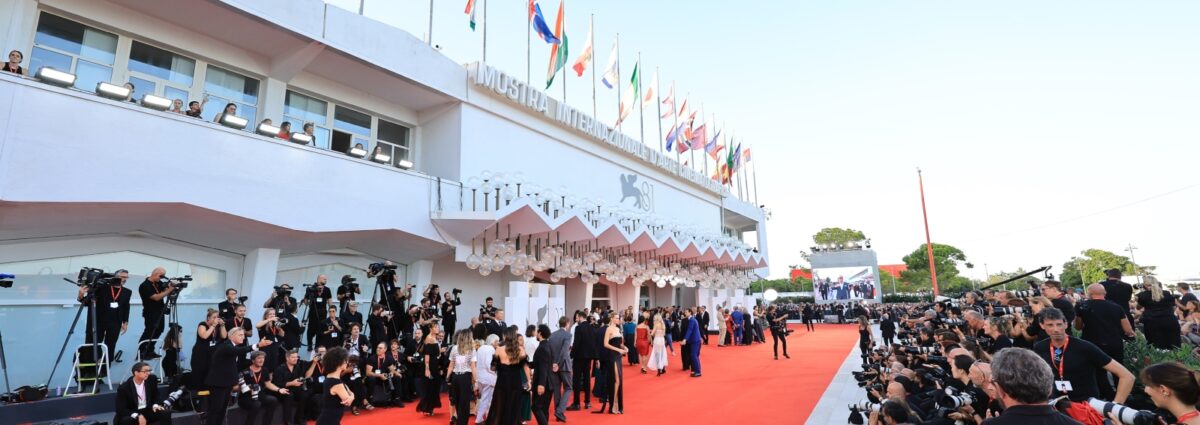 Cover serie presentate venezia desktop