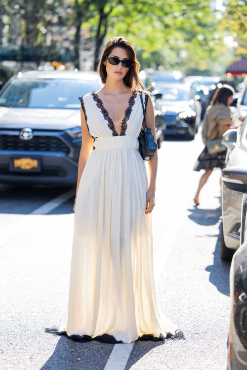 Даниэла-Гарза-Уэры-Крема-белая черная запланированная запланированная