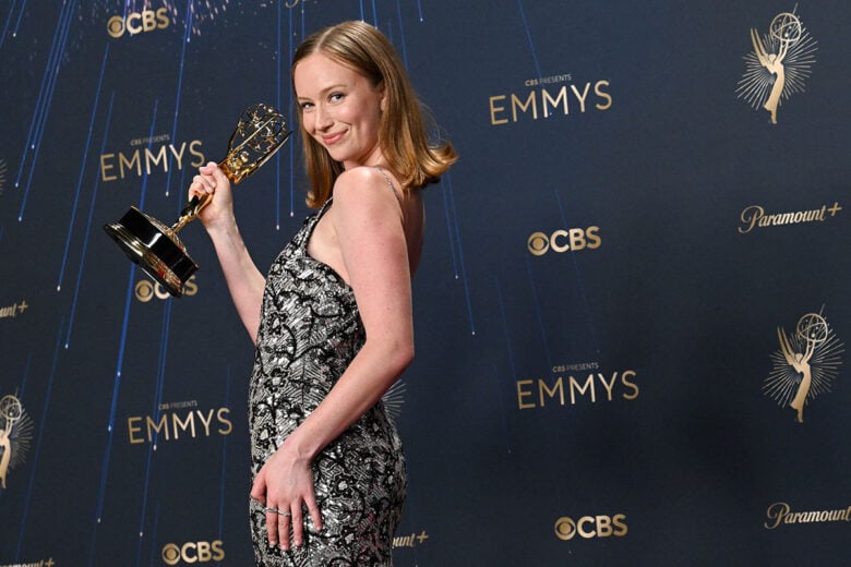 Hannah Einbinder e i segreti dell’abito con cui ha vinto l’Emmy
