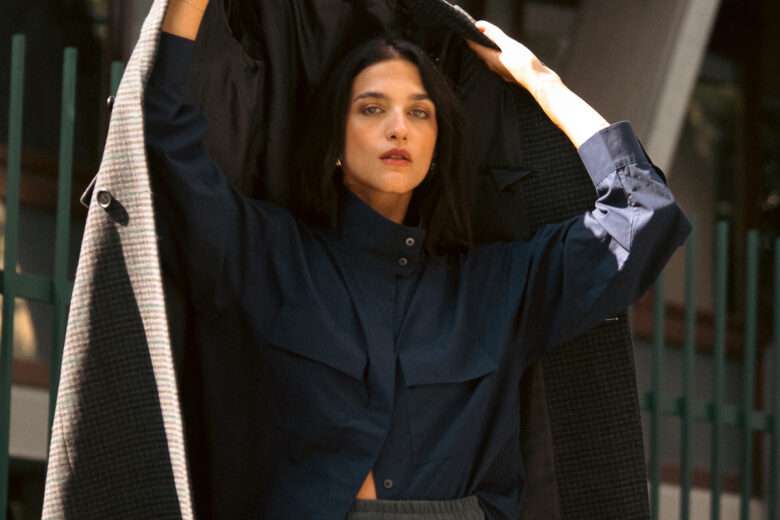 Modernità in Movimento: Clio Bargellini interpreta la nuova collezione di UNIQLO : C