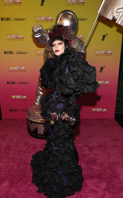 Ну, леди Гага