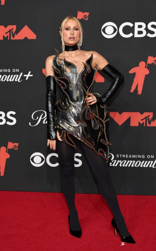 Ну, Пэрис Хилтон