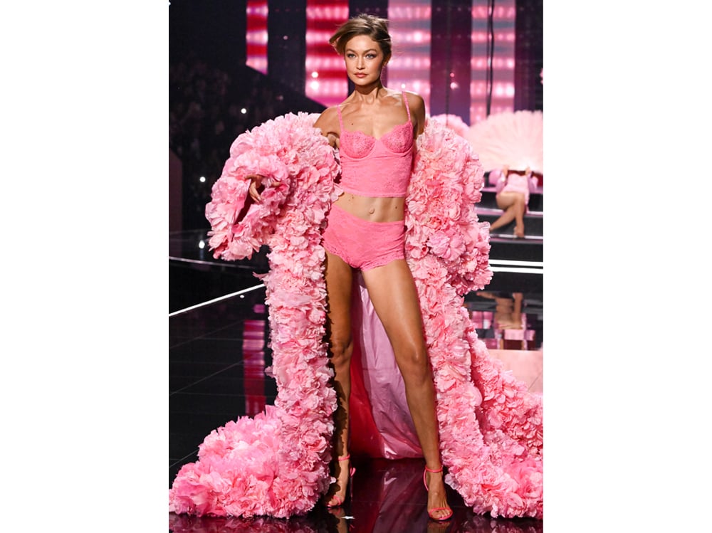 04_Victoria’s_Secret