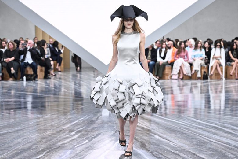 Dior: sfila a Parigi la prima collezione donna di Jonathan Anderson