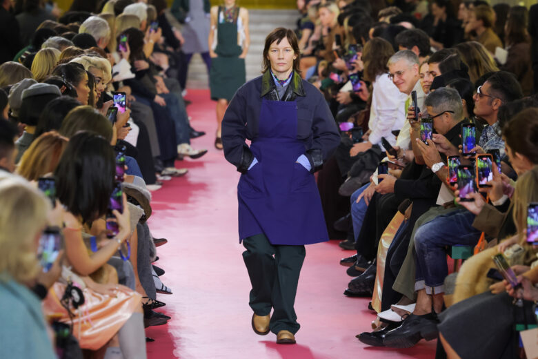 Miu Miu e la riflessione sul lavoro delle donne: 5 highlight della sfilata SS26