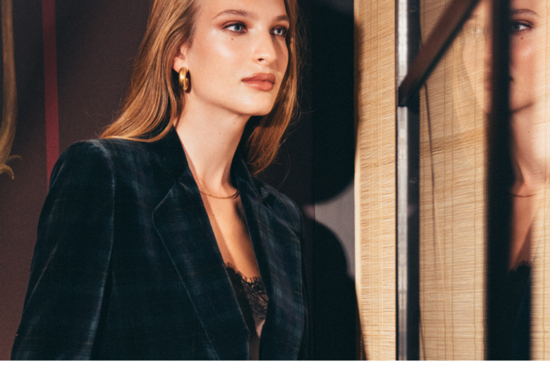 VItoVI Christmas Capsule Collection 2025: eleganza in velluto per un Natale di luce