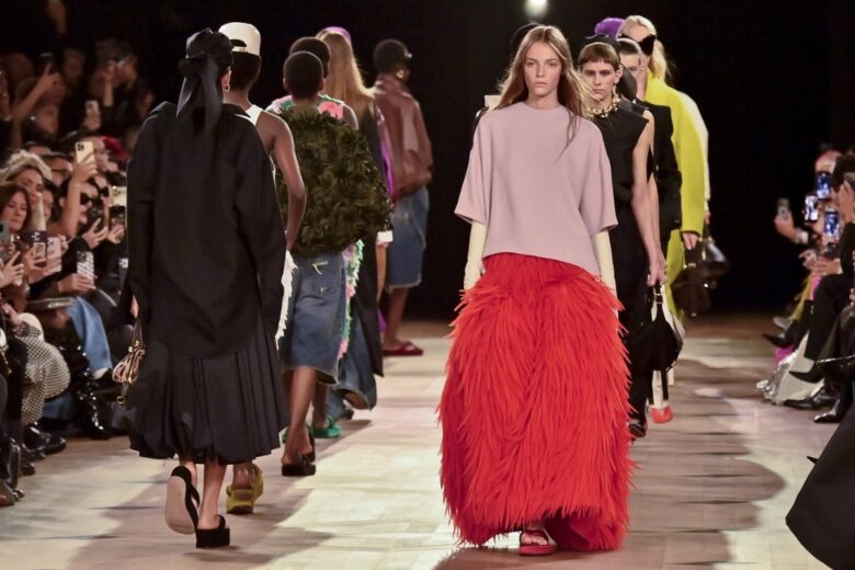 Balenciaga Primavera-Estate 2026: il debutto di Pierpaolo Piccioli