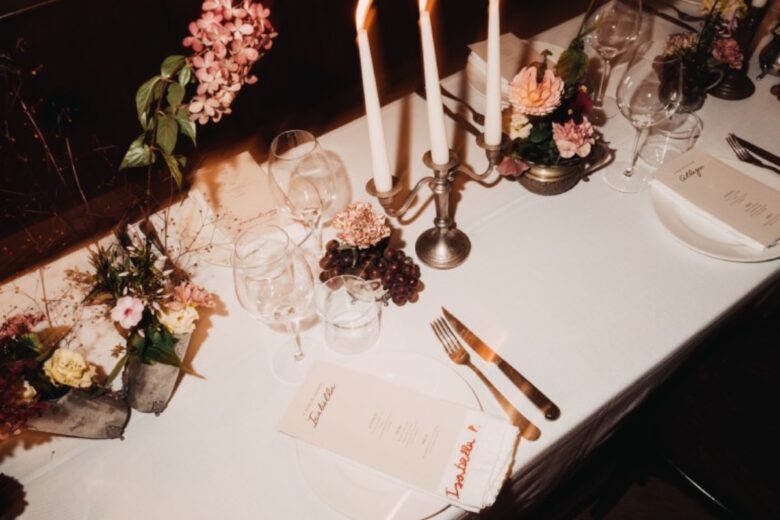 Stile autunnale e cozy vibes a cena con Sézane